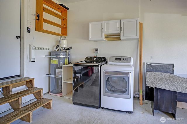 1952 SE Camano Drive, Camano Island, WA 98282