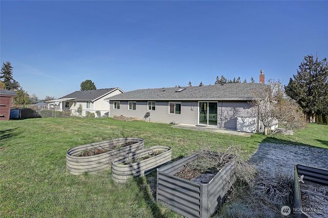 1952 SE Camano Drive, Camano Island, WA 98282