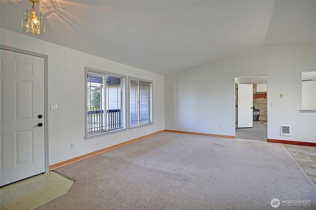 1952 SE Camano Drive, Camano Island, WA 98282