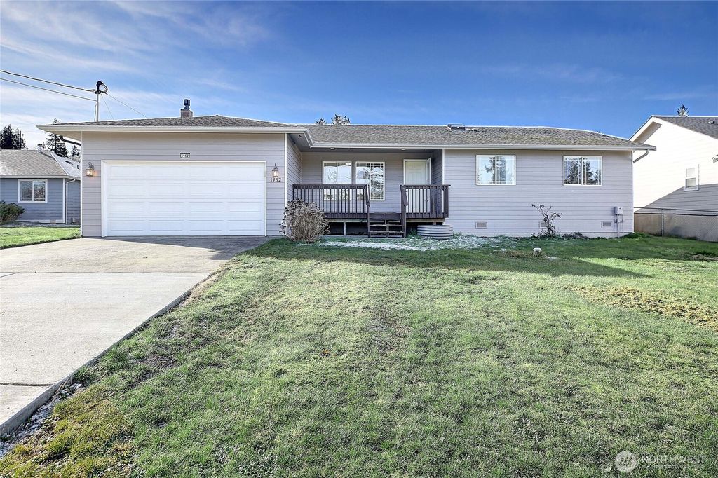 1952 SE Camano Drive, Camano Island, WA 98282