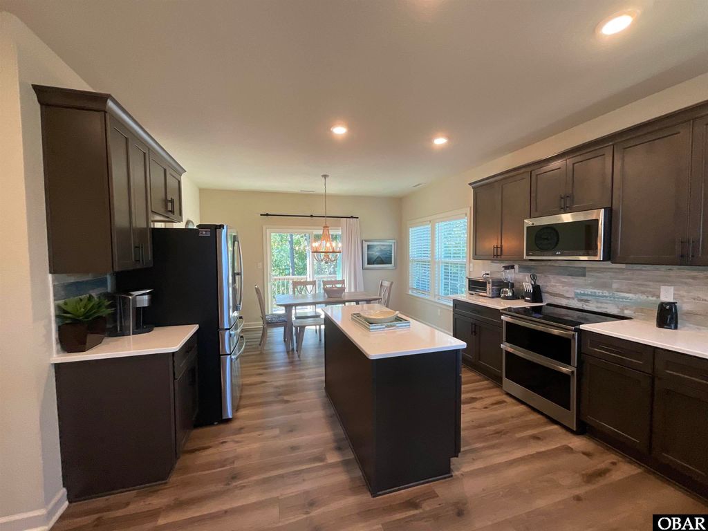 Image 8 of property listing at 420 Ridgeview Way Lot 13, Nags Head, NC 27959