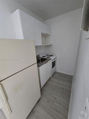 7090 NW 17th Avenue 3, Miami, FL 33147