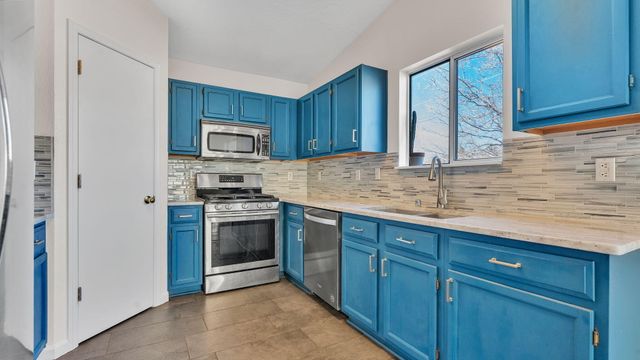 10509 La Traviatta Place NW, Albuquerque, NM 87114