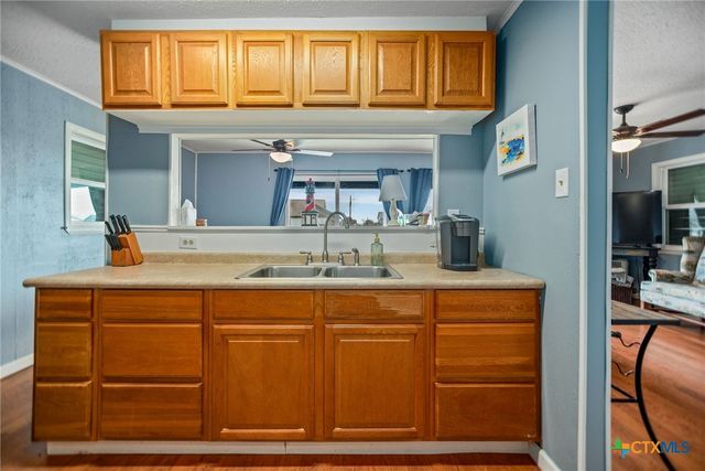 448 Stovall Drive, Palacios, TX 77465