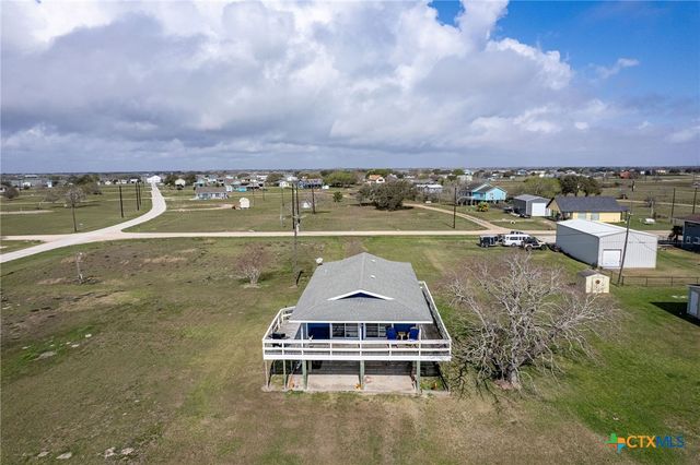 448 Stovall Drive, Palacios, TX 77465
