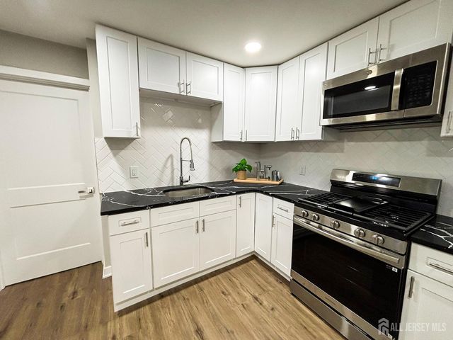 438 Lawrence Street, Burlington City, NJ 08016