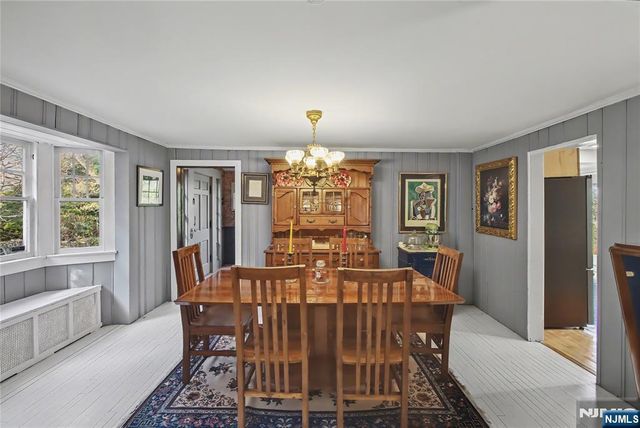 9 Winding Way, Woodcliff Lake, NJ 07677