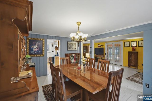 9 Winding Way, Woodcliff Lake, NJ 07677