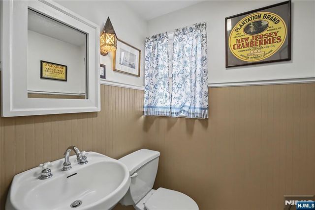 9 Winding Way, Woodcliff Lake, NJ 07677