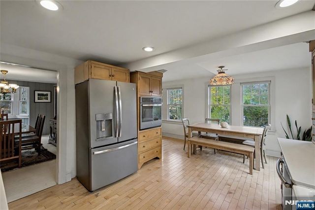 9 Winding Way, Woodcliff Lake, NJ 07677