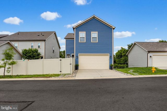 8608 LONGLEAF LN, Frederick, MD 21704