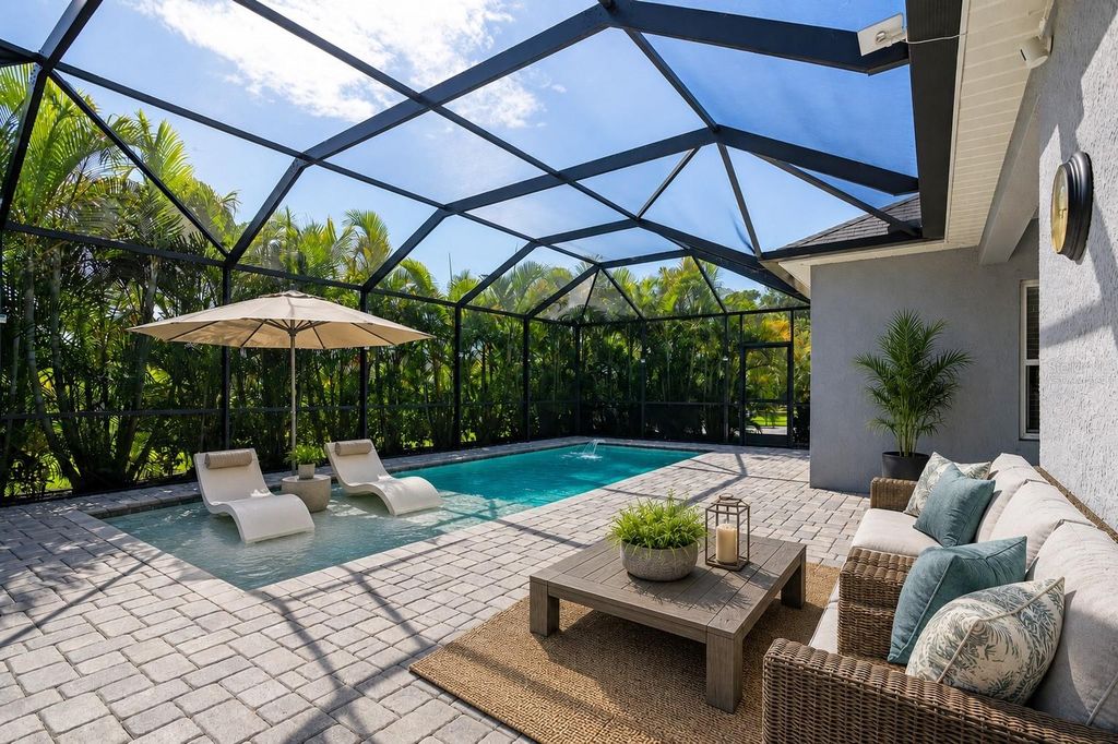 Image 3 of property listing at 4727 CREEKRIDGE COURT, Bradenton, FL 34203