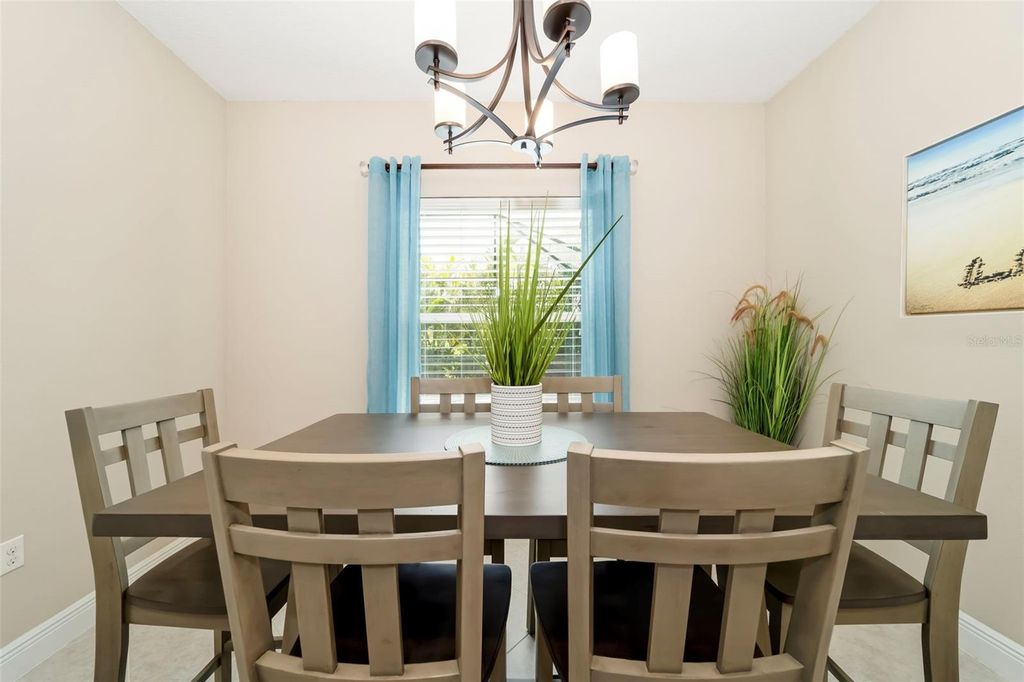 Image 28 of property listing at 4727 CREEKRIDGE COURT, Bradenton, FL 34203