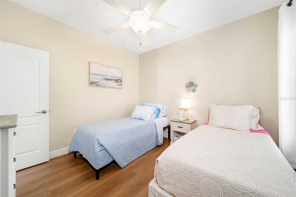 Image 34 of property listing at 4727 CREEKRIDGE COURT, Bradenton, FL 34203