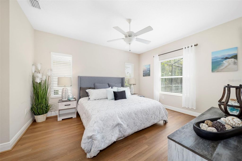 Image 37 of property listing at 4727 CREEKRIDGE COURT, Bradenton, FL 34203