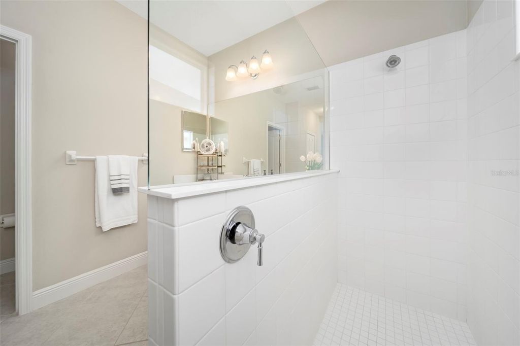 Image 41 of property listing at 4727 CREEKRIDGE COURT, Bradenton, FL 34203