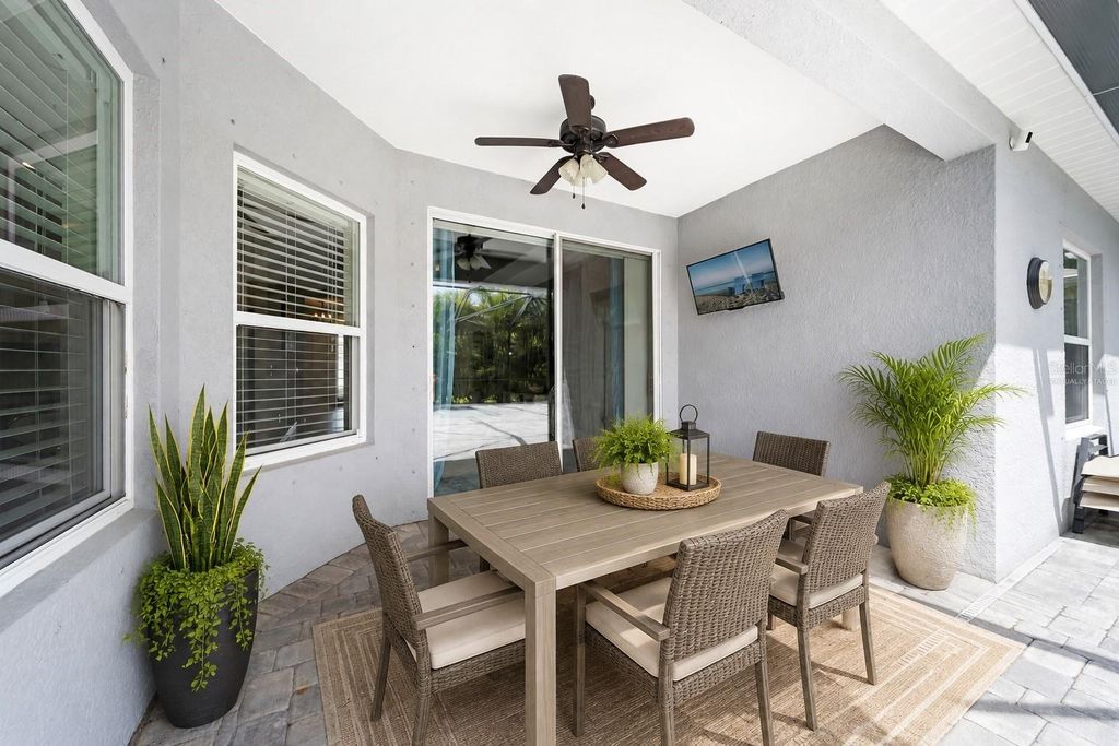 Image 42 of property listing at 4727 CREEKRIDGE COURT, Bradenton, FL 34203