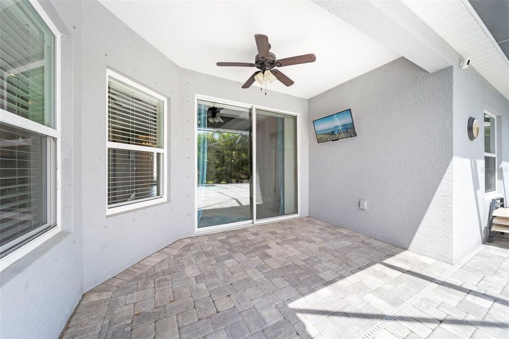 Image 43 of property listing at 4727 CREEKRIDGE COURT, Bradenton, FL 34203