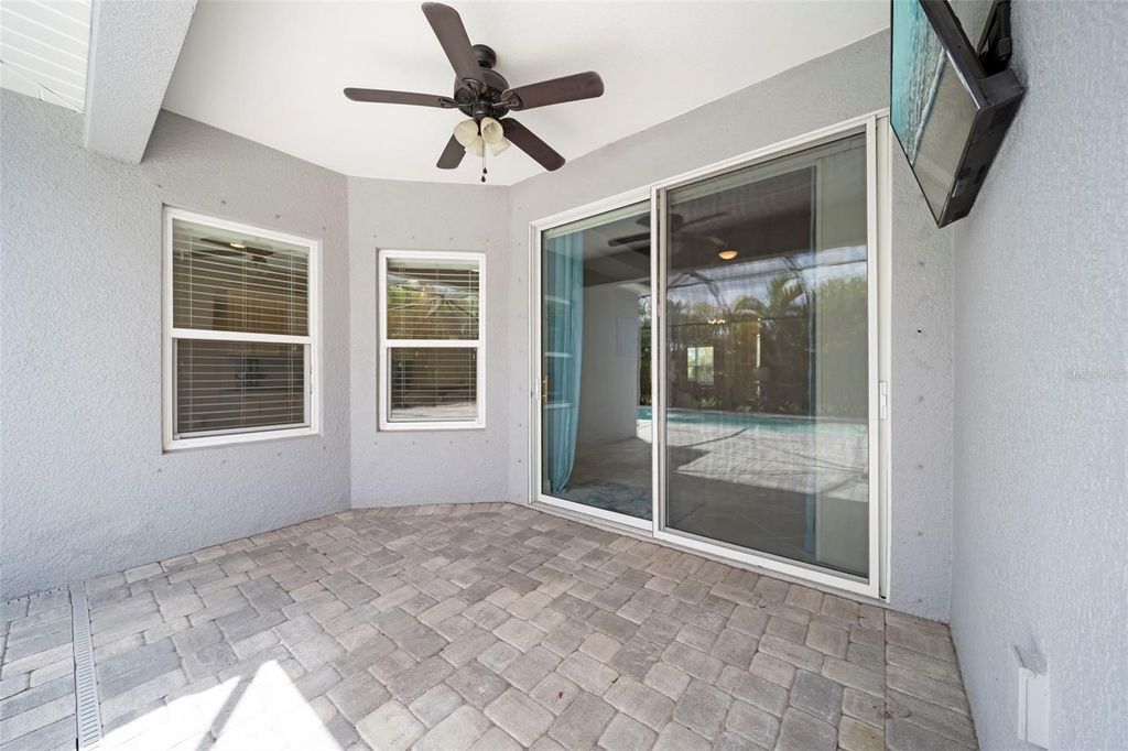Image 44 of property listing at 4727 CREEKRIDGE COURT, Bradenton, FL 34203