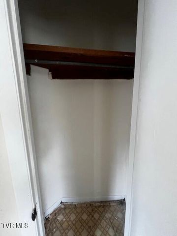 1371 Warpath Drive, Kingsport, TN 37664