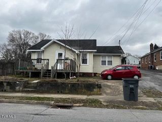 1371 Warpath Drive, Kingsport, TN 37664