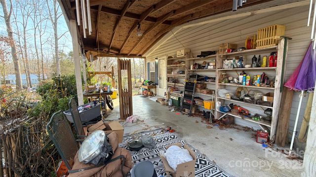 2913 Crystal Drive, Midland, NC 28107