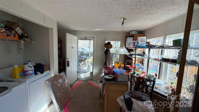 2913 Crystal Drive, Midland, NC 28107