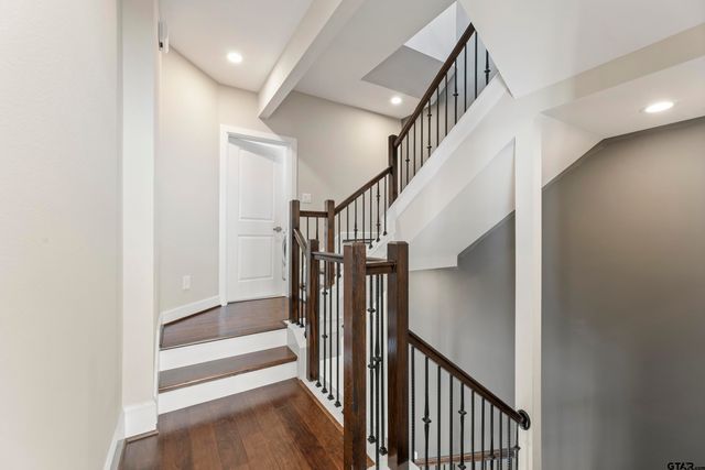 5469 Larkin Street, Houston, TX 77008