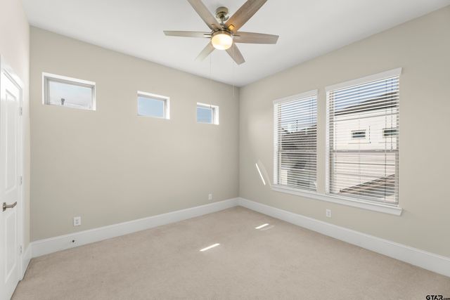 5469 Larkin Street, Houston, TX 77008
