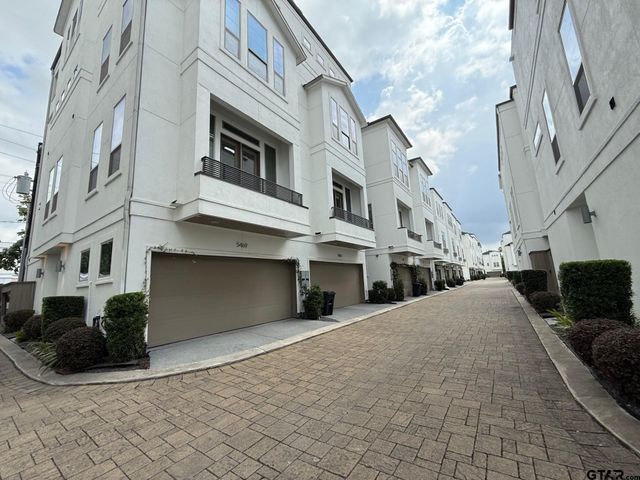5469 Larkin Street, Houston, TX 77008