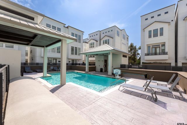 5469 Larkin Street, Houston, TX 77008