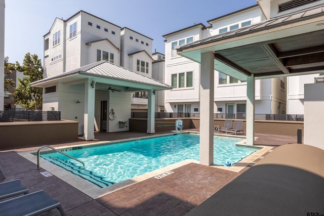 5469 Larkin Street, Houston, TX 77008