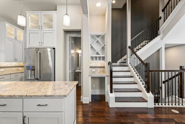 5469 Larkin Street, Houston, TX 77008