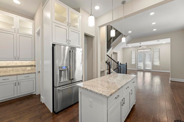 5469 Larkin Street, Houston, TX 77008