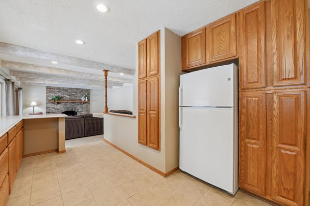 5141 Brooks Circle SE, Prior Lake, MN 55372