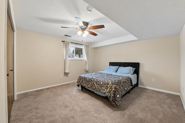 5141 Brooks Circle SE, Prior Lake, MN 55372