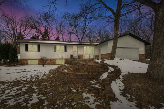 5141 Brooks Circle SE, Prior Lake, MN 55372