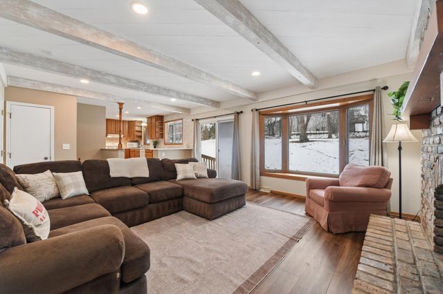 5141 Brooks Circle SE, Prior Lake, MN 55372