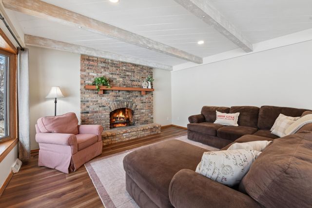 5141 Brooks Circle SE, Prior Lake, MN 55372