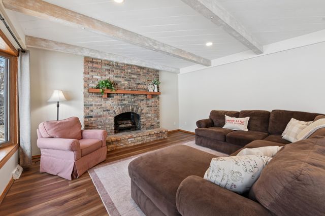 5141 Brooks Circle SE, Prior Lake, MN 55372