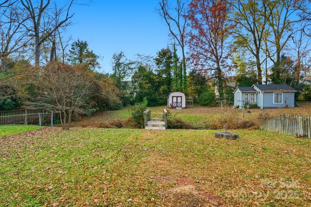 1801 Dallas Avenue, Charlotte, NC 28205