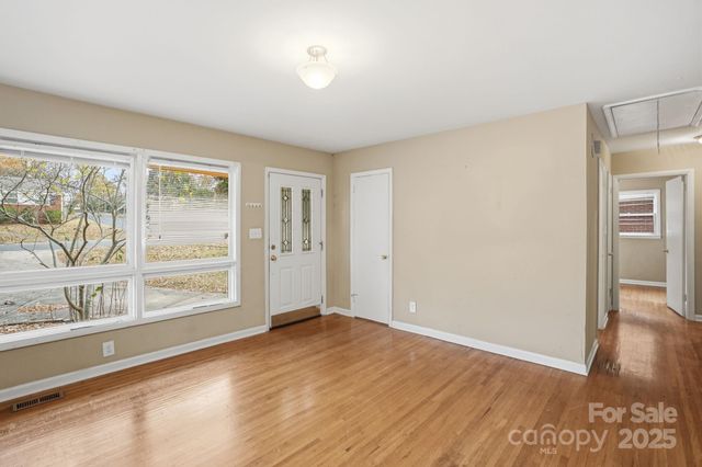 1801 Dallas Avenue, Charlotte, NC 28205