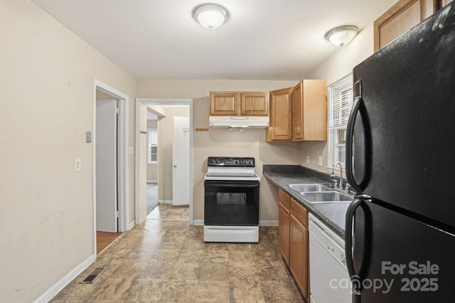 1801 Dallas Avenue, Charlotte, NC 28205