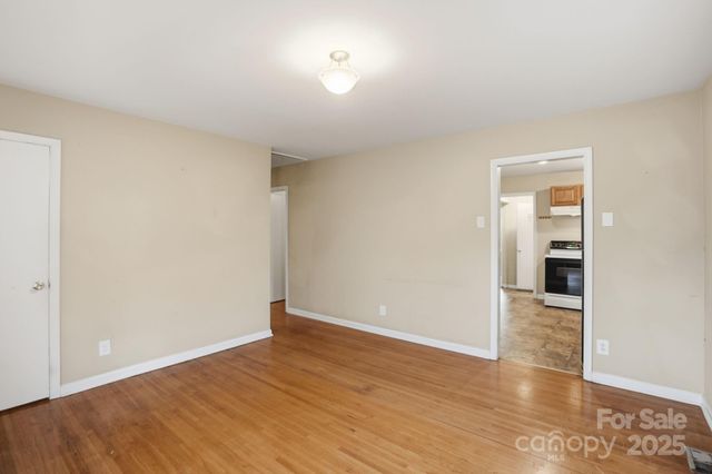 1801 Dallas Avenue, Charlotte, NC 28205