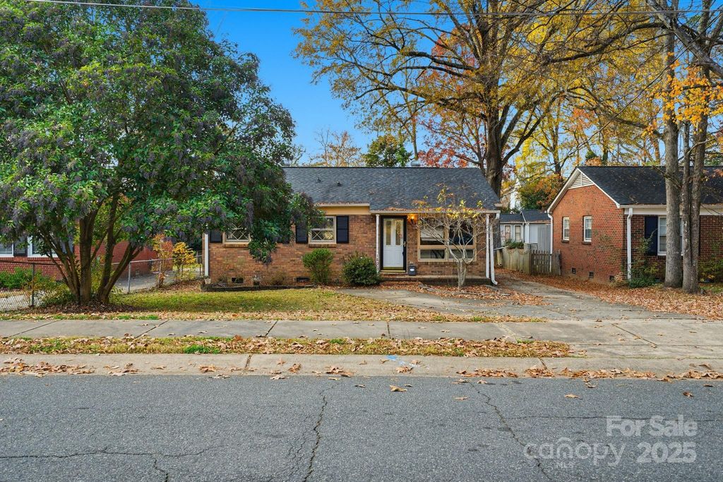 1801 Dallas Avenue, Charlotte, NC 28205