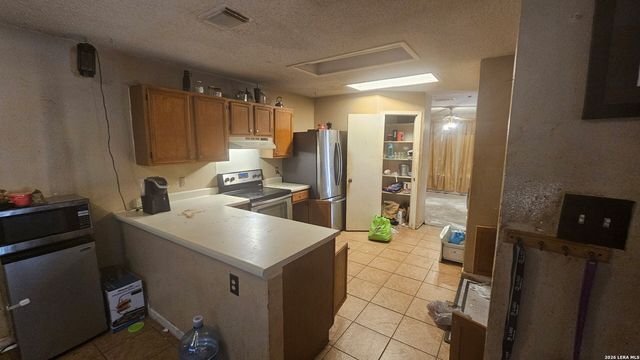 7307 Shadow, San Antonio, TX 78244