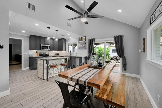 12714 Huntington Field Drive, Houston, TX 77099