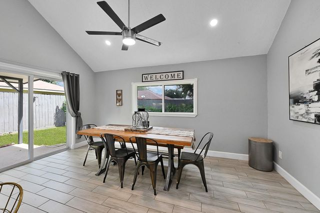 12714 Huntington Field Drive, Houston, TX 77099