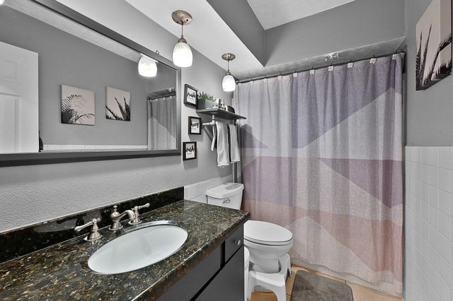 12714 Huntington Field Drive, Houston, TX 77099