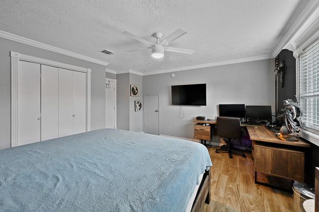 12714 Huntington Field Drive, Houston, TX 77099